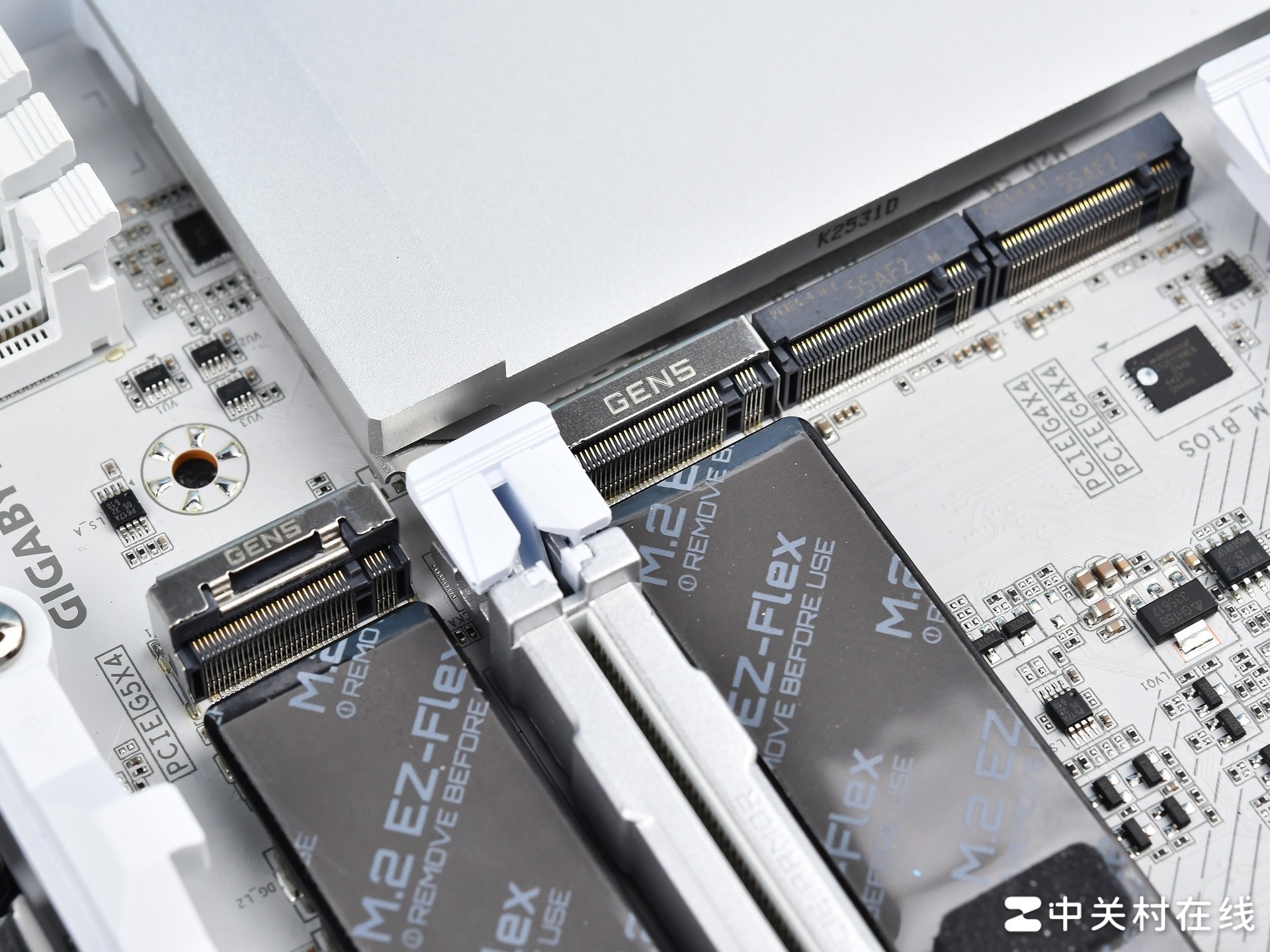 ����X870E AORUS ELITE X3D ICE������������ ���ױ��� X3D��Ѫ��������