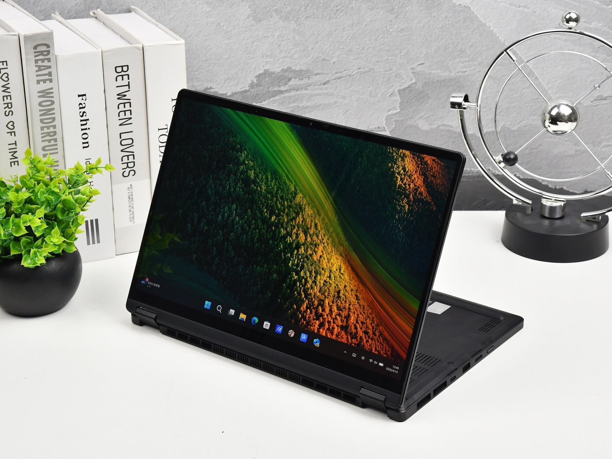�������黪˶Pro Art��13 2026������AI Max+ 395�ӳֵı�Я��������