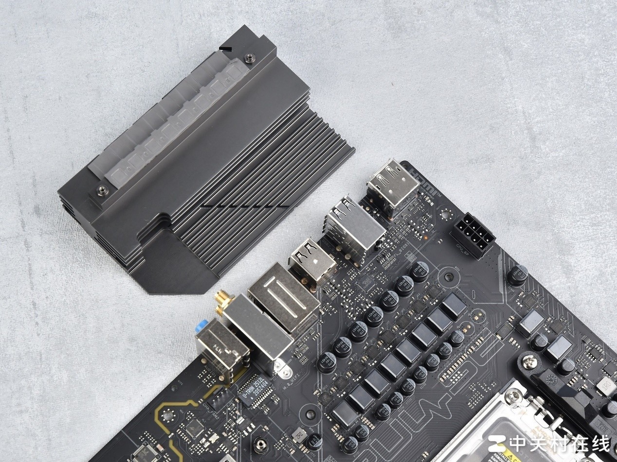 ʯ PULSE B850MP WIFI 7 9800X3DԼ۱ȴ