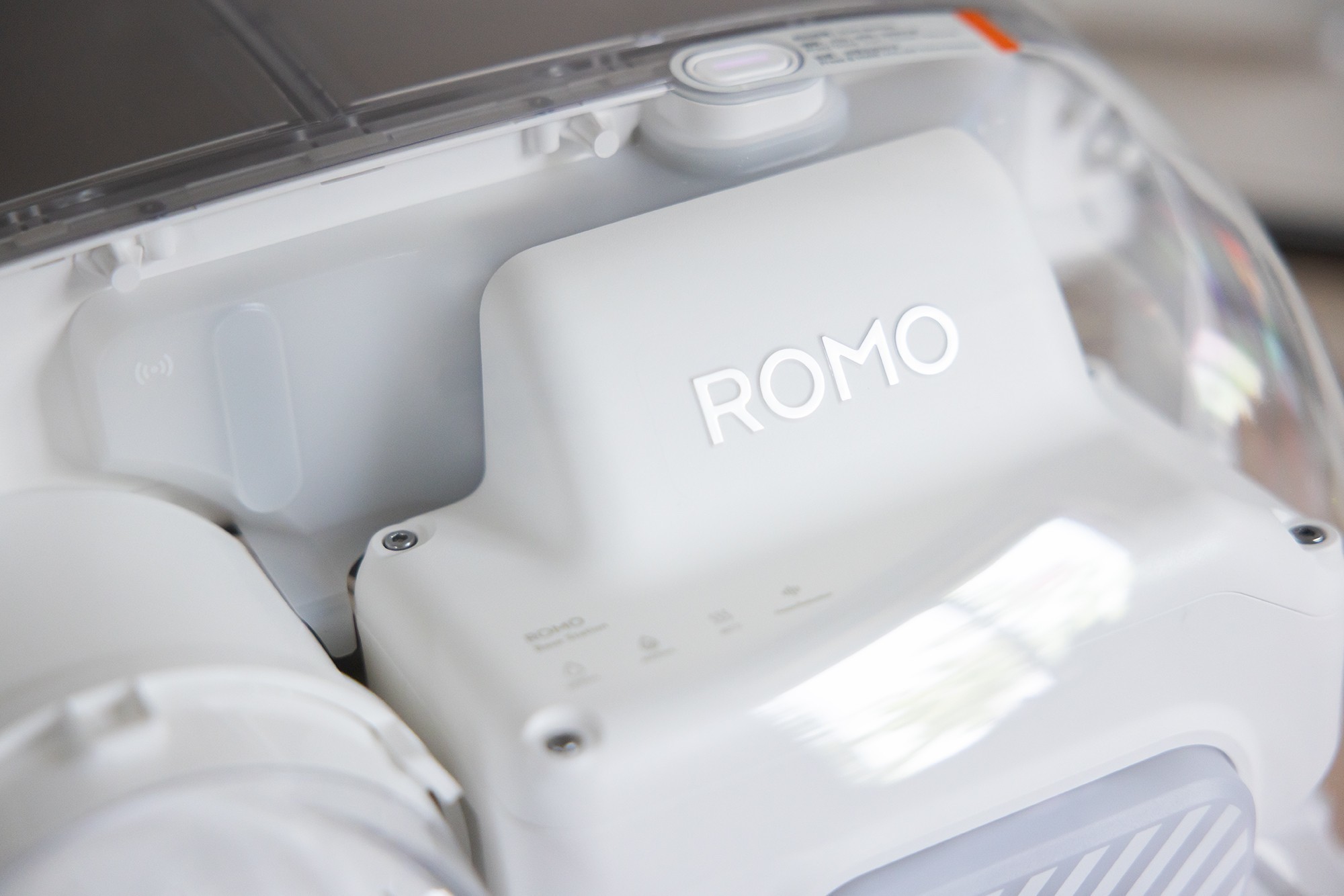DJI ROMO 2ɨ�ϻ��������飺ɨ�ػ�����3.0ʱ����AI�ೡ��Ӧ�ԡ���ɨ������