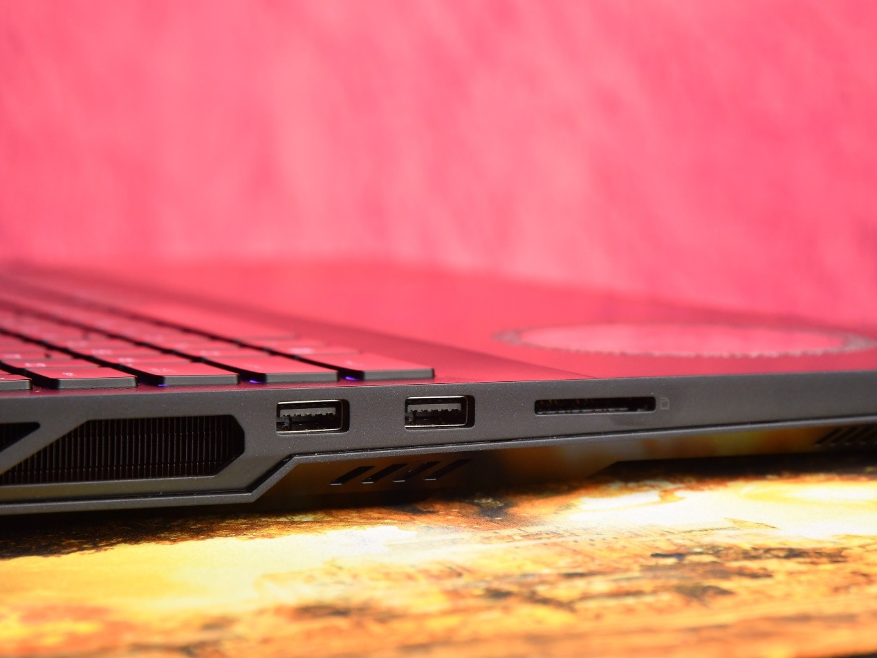 �����콢����� ΢��̩̹18 Ultra �����ذ� 2025����