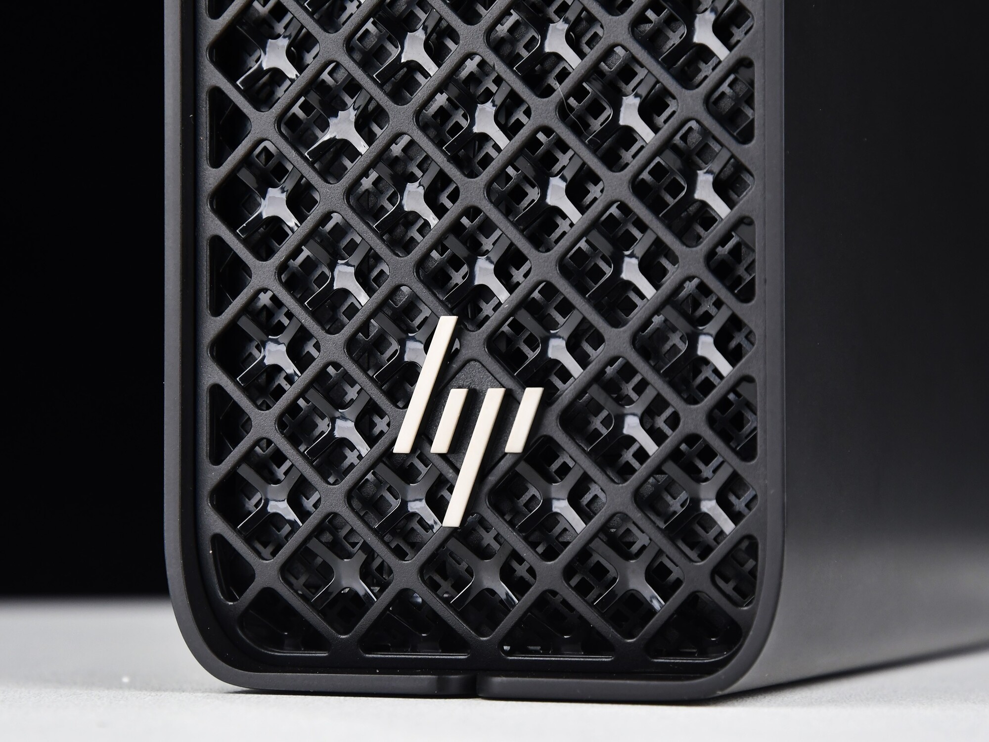 ����Z2 Mini G1a����AI����վ������ǧ�ڼ�����ģ�����ɱ��ز���!