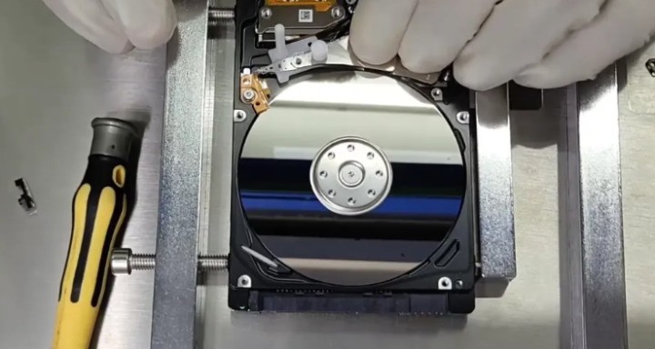 DIY从入门到放弃:2025年买机械硬盘有三大理由