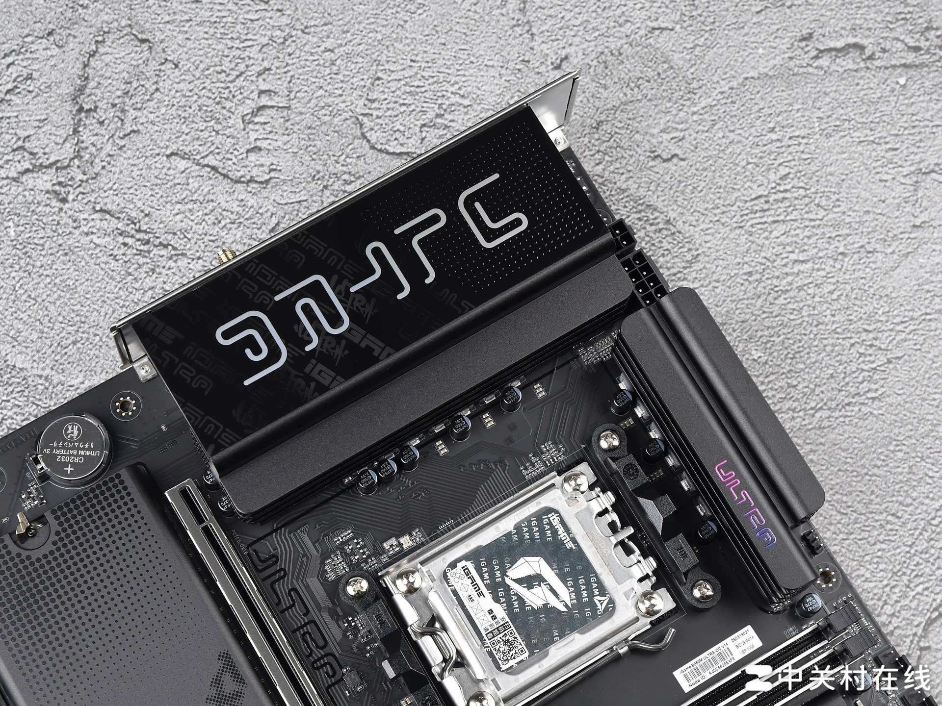 七彩虹iGame B850M ULTRA-OC V14主板评测 嘻哈潮酷 干元级X3D超频黑马