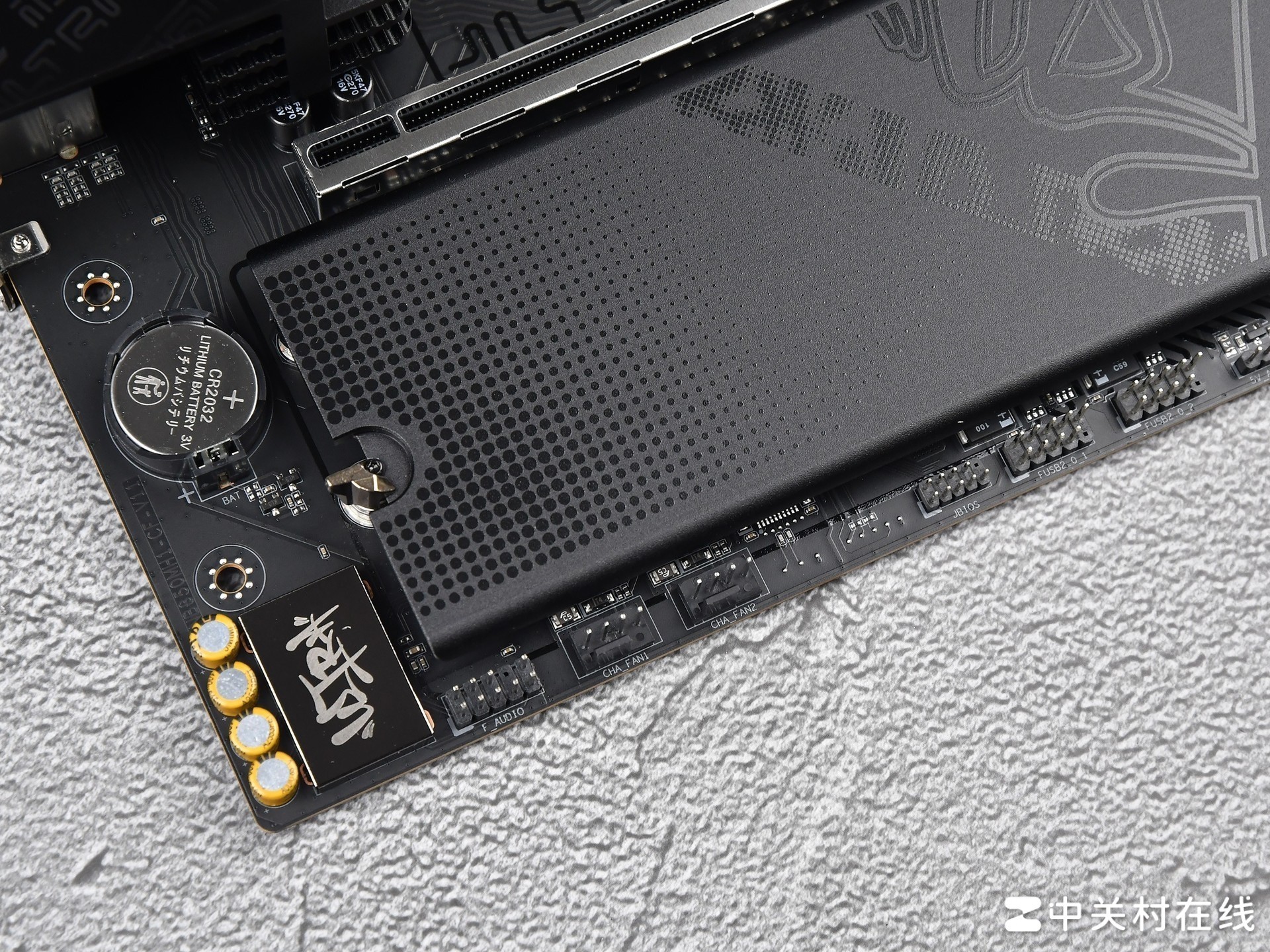 七彩虹iGame B850M ULTRA-OC V14主板评测 嘻哈潮酷 干元级X3D超频黑马