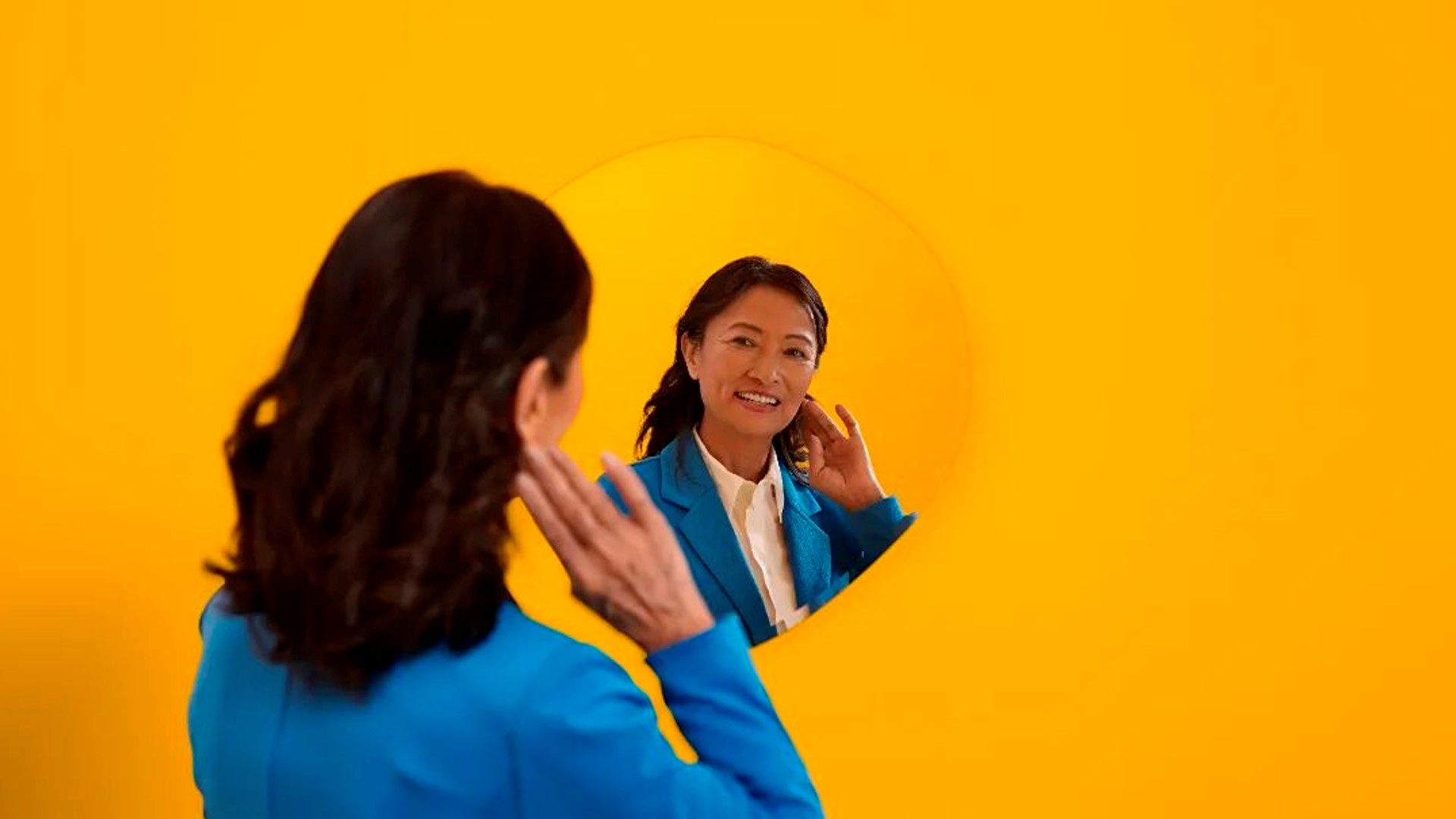 飞利浦HearLink50平台第三代AI助听芯片重新定义智能聆听新边界