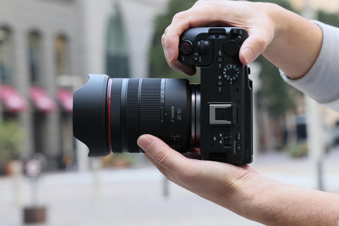 ���ܷ��������׿�ȫ������L���綯�佹��ͷRF20-50mm F4 L IS USM PZ