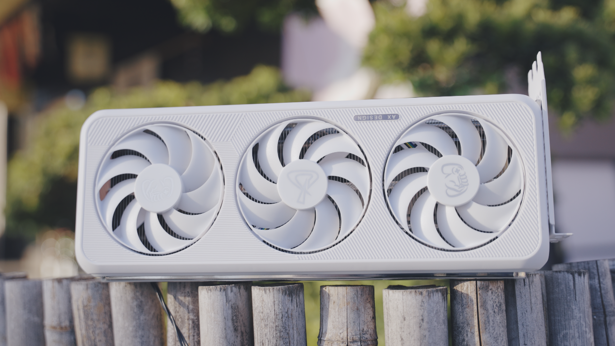 10热管+VC!电竞叛客RTX5090 D V2 X3W OC震撼来袭!