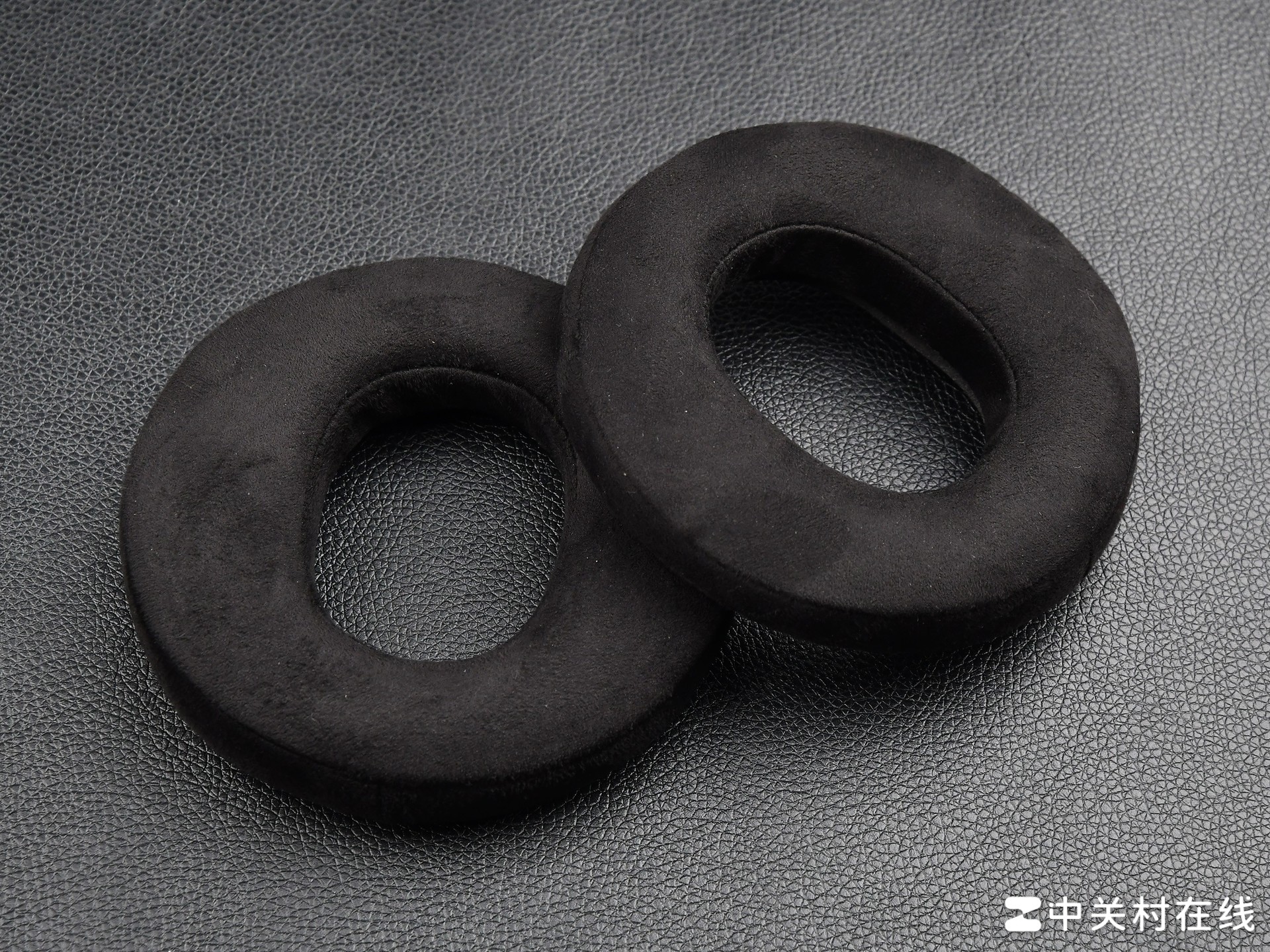 不到旗舰价,玩出旗舰感:飞傲FT13木碗动圈耳机深度体验