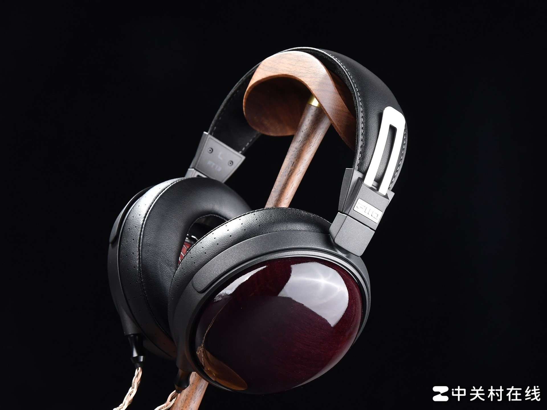 不到旗舰价,玩出旗舰感:飞傲FT13木碗动圈耳机深度体验