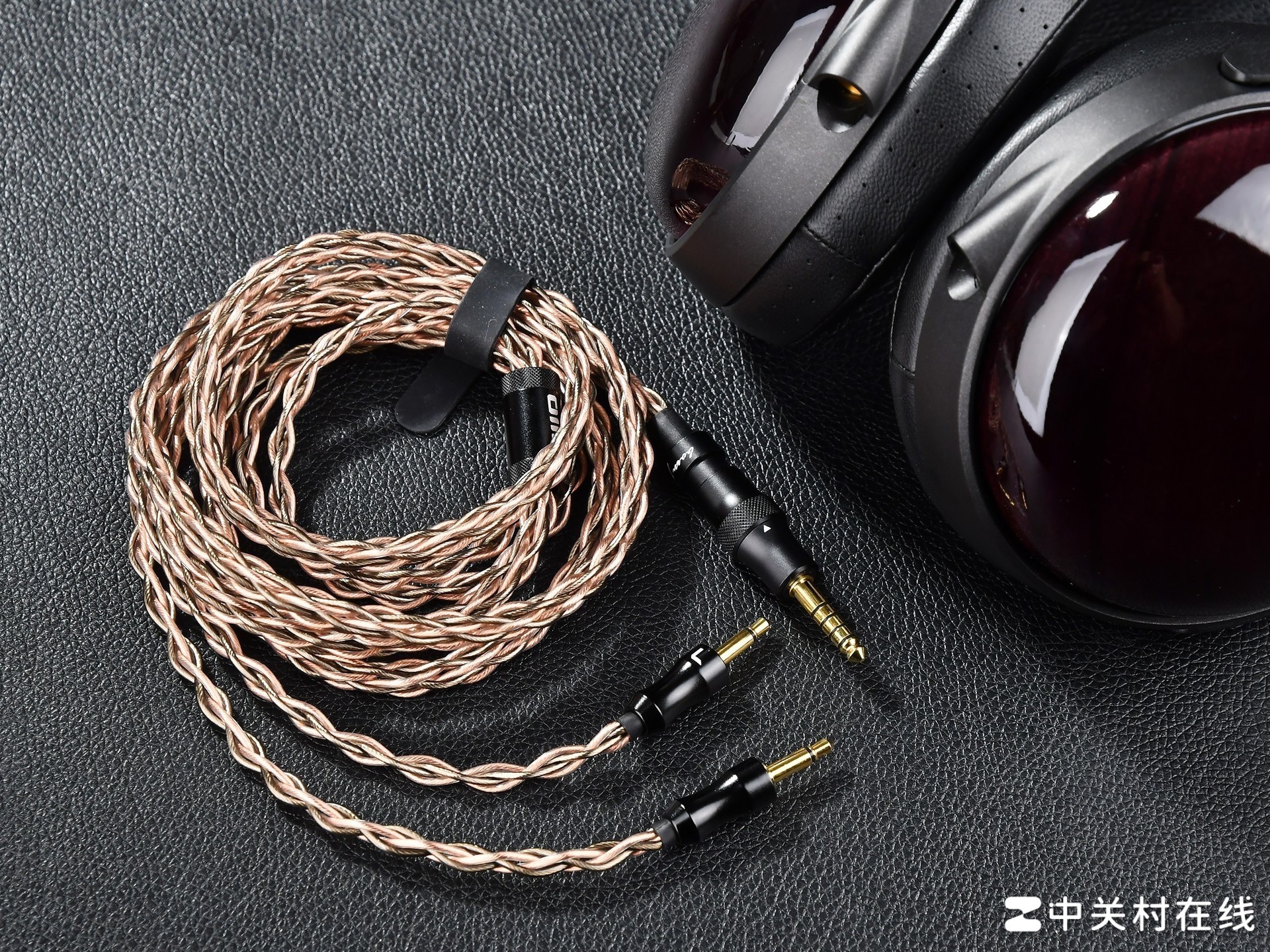 不到旗舰价,玩出旗舰感:飞傲FT13木碗动圈耳机深度体验