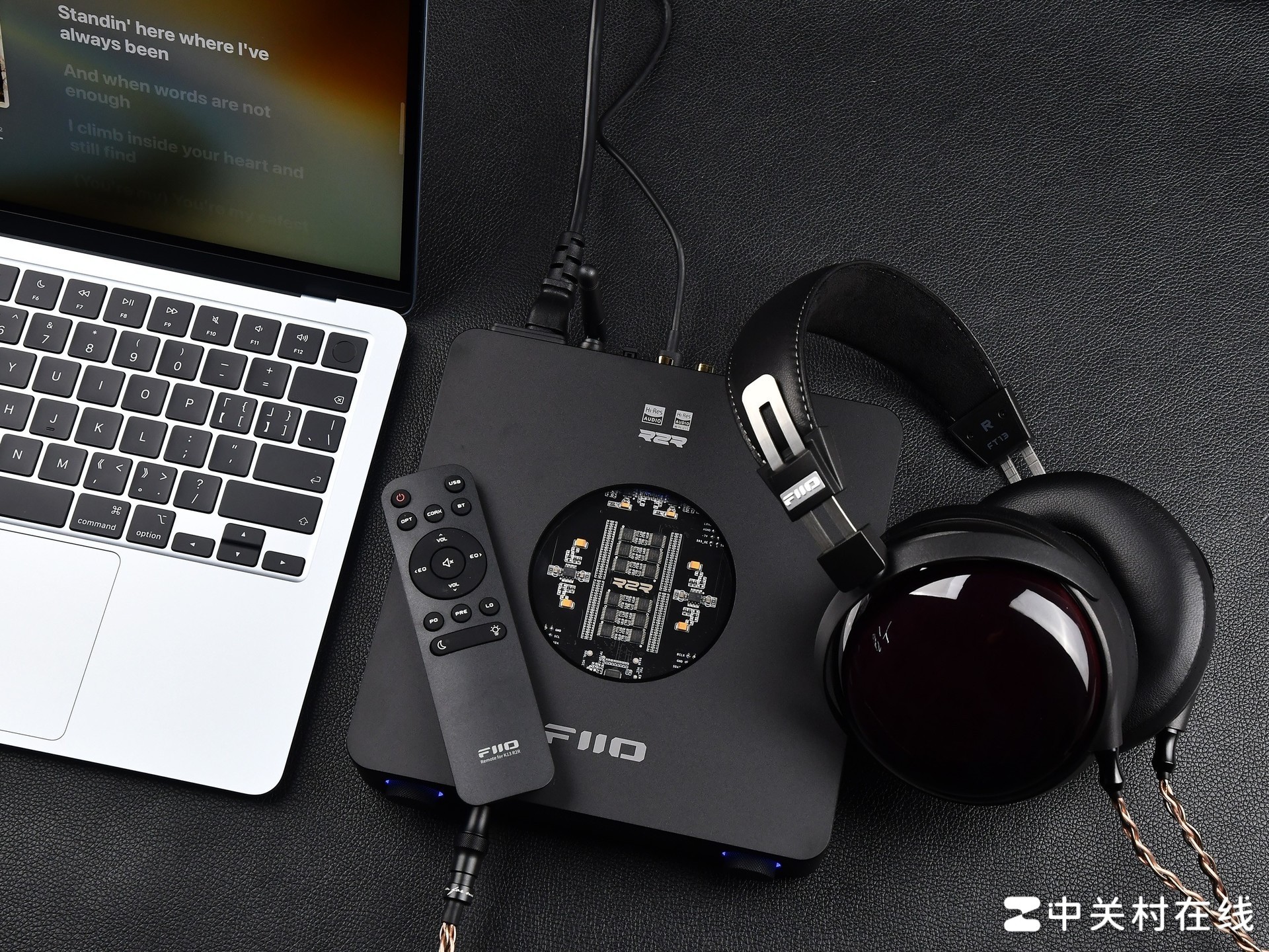 不到旗舰价,玩出旗舰感:飞傲FT13木碗动圈耳机深度体验