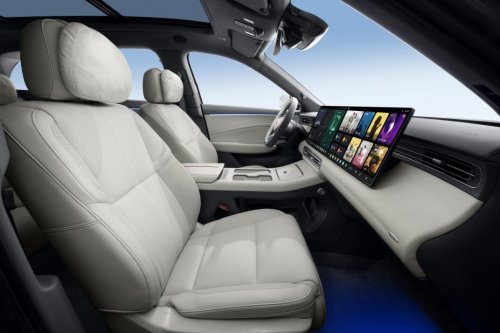 智驾好的中大型suv推荐:红旗HS6PHEV舒适实用双在线