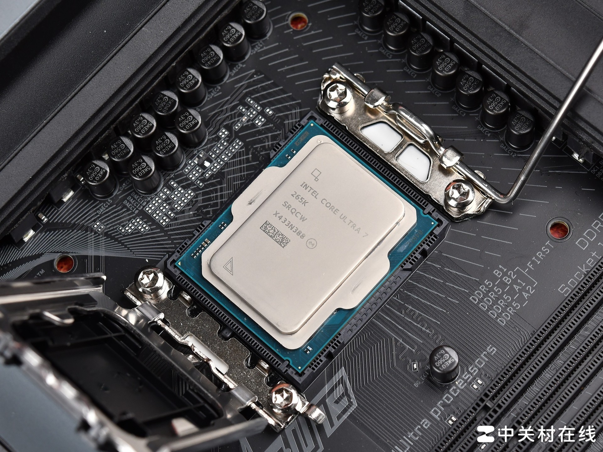 一键超频释放大脑 技嘉 Z890 AORUS ELITE WIFI7 小雕主板评测