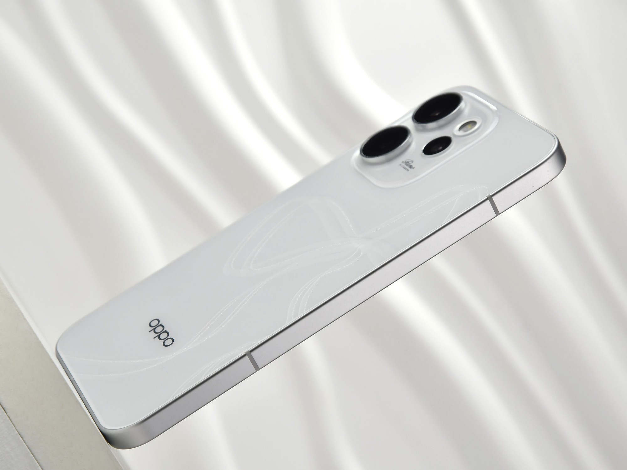 ��������������᣿OPPO Reno15ϵ����ƽ���