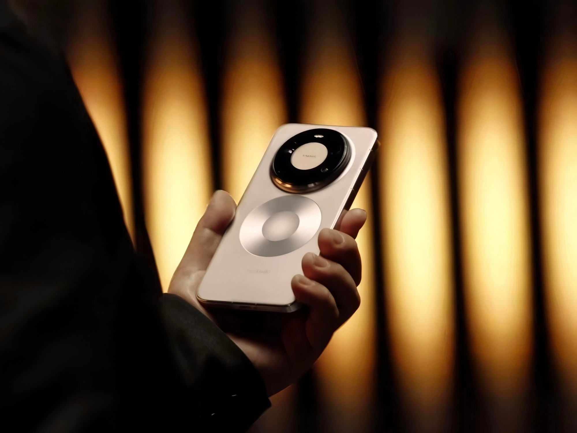 ��ΪMate 80ϵ���ع���� ����9030�����ڴ�