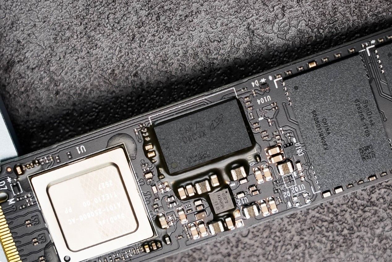 PCIe 5.0 SSD顶配之作：SANDISK Optimus GX PRO 8100 NVMe SSD评测