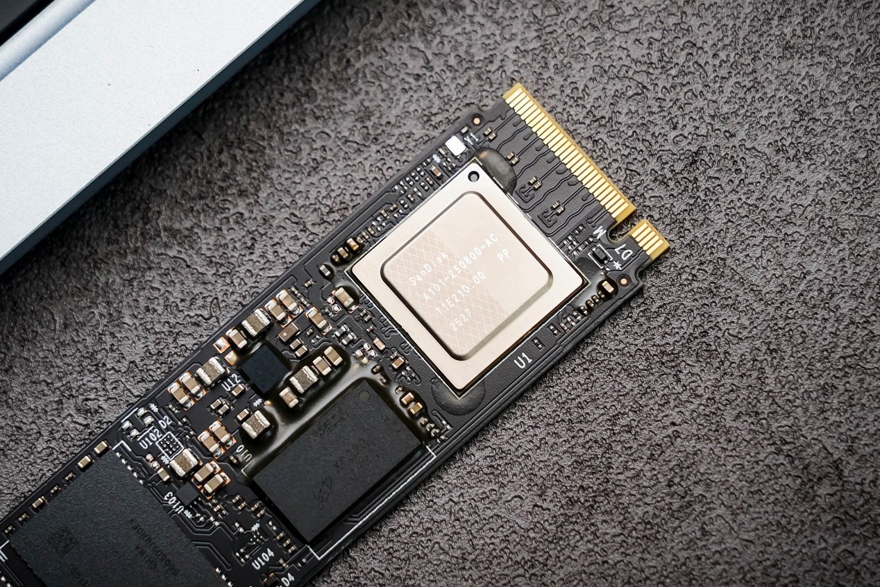 PCIe 5.0 SSD顶配之作：SANDISK Optimus GX PRO 8100 NVMe SSD评测