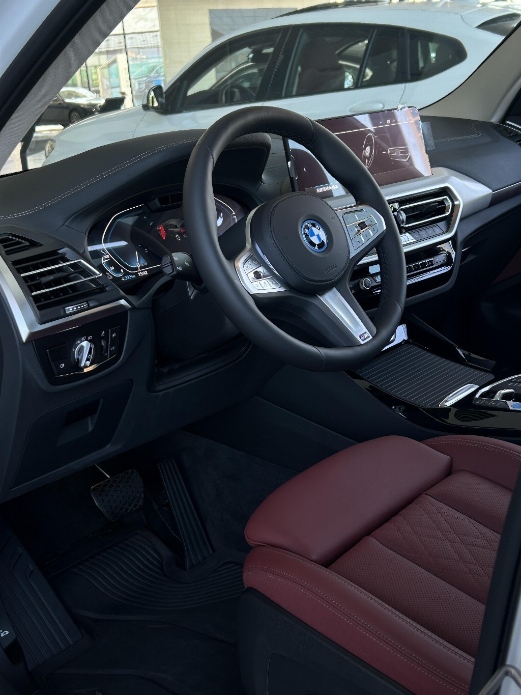 2026���¿��iX3���У�27.58����919��������