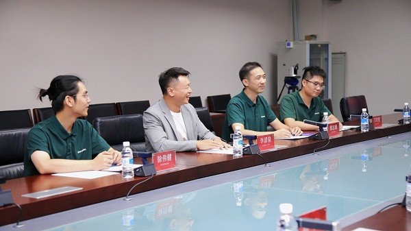 破局传统服务模式丨绿岛风AI战略瞄准产业数字化未来