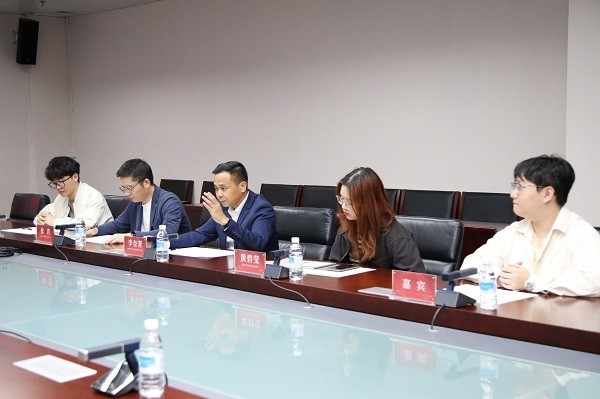 破局传统服务模式丨绿岛风AI战略瞄准产业数字化未来