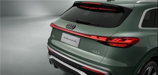 ��ͥ+�����ó���ôѡȼ��SUV��ȫ�°µ�Q5L���Ƕೡ������
