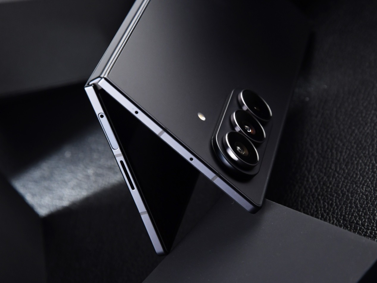 七代升级,折叠大成?三星Galaxy Z Fold7全面评测