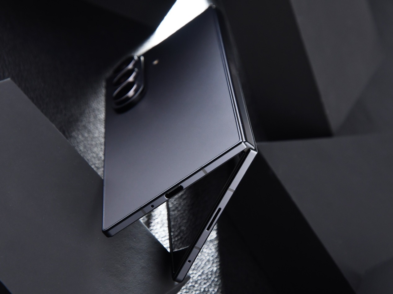 七代升级,折叠大成?三星Galaxy Z Fold7全面评测