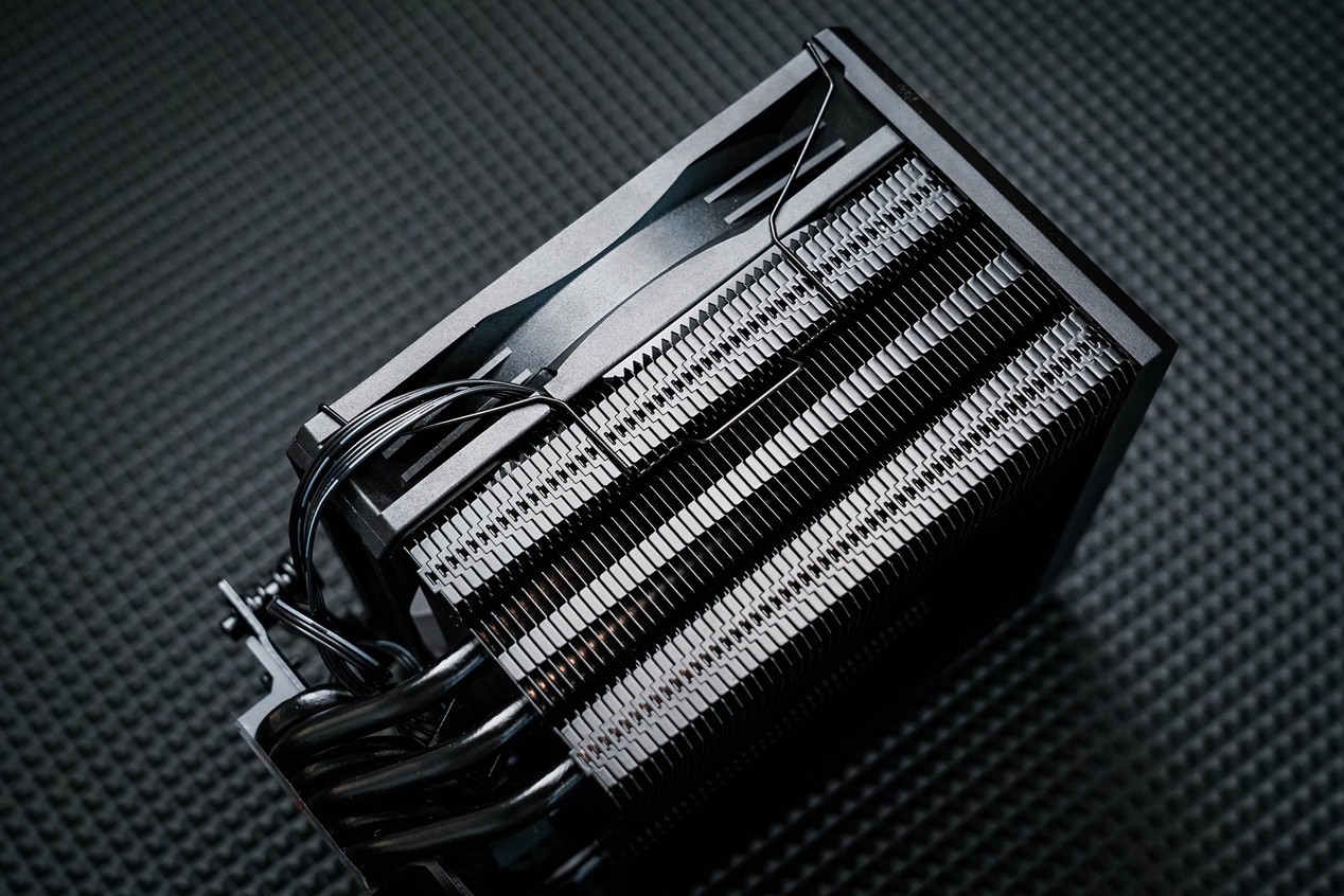 ����GX612Duo˫��ɢ�������� ǿѹ����9 9900X