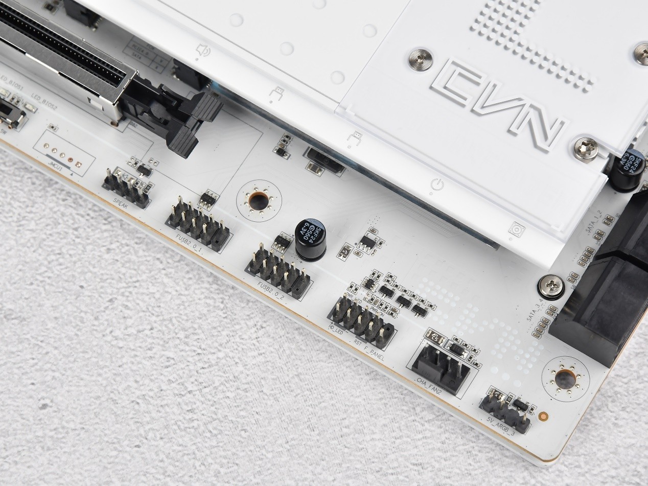 ߲ʺX870E ARK⣺ͷX3DҰ޵Ĵ콢