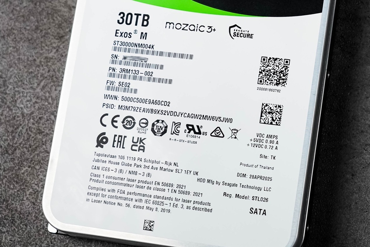 ϣExos M 30TBҵӲ ޾AIݱ