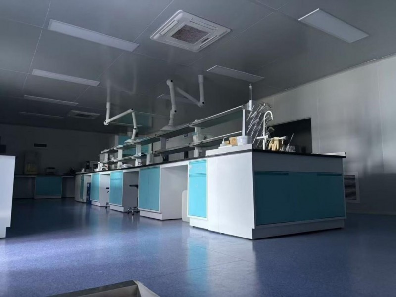 国潮茶瓷推荐官 “茶企大千金” 珍珍:携 “黑马.NO1” 精华膏