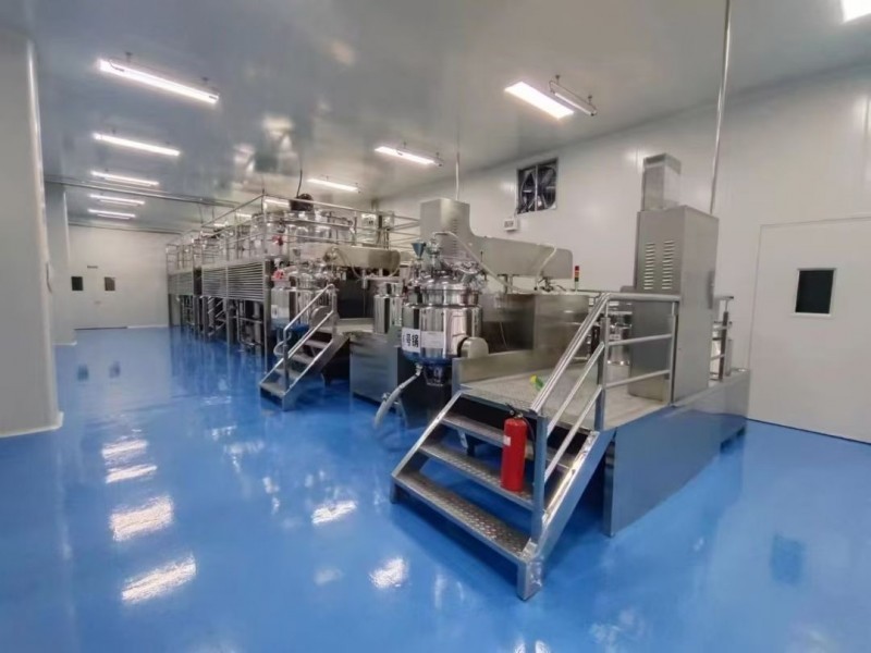 国潮茶瓷推荐官 “茶企大千金” 珍珍:携 “黑马.NO1” 精华膏