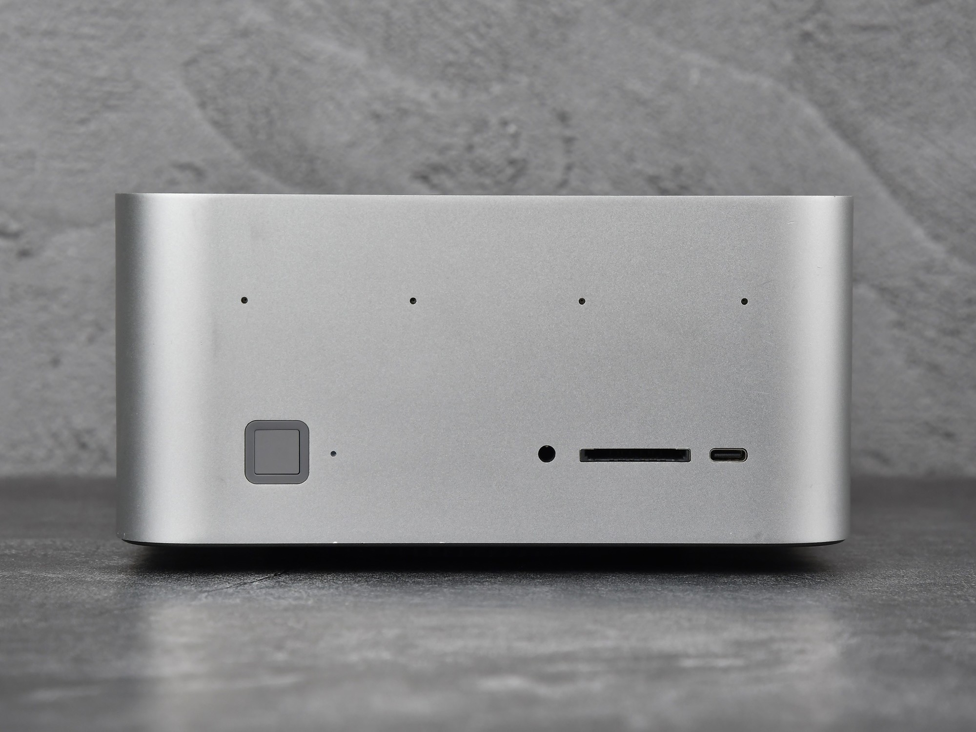 ���ɸ���AI���칫����Ϸȫ����Ӧ�ã��������GTR9 Pro����AI����վ