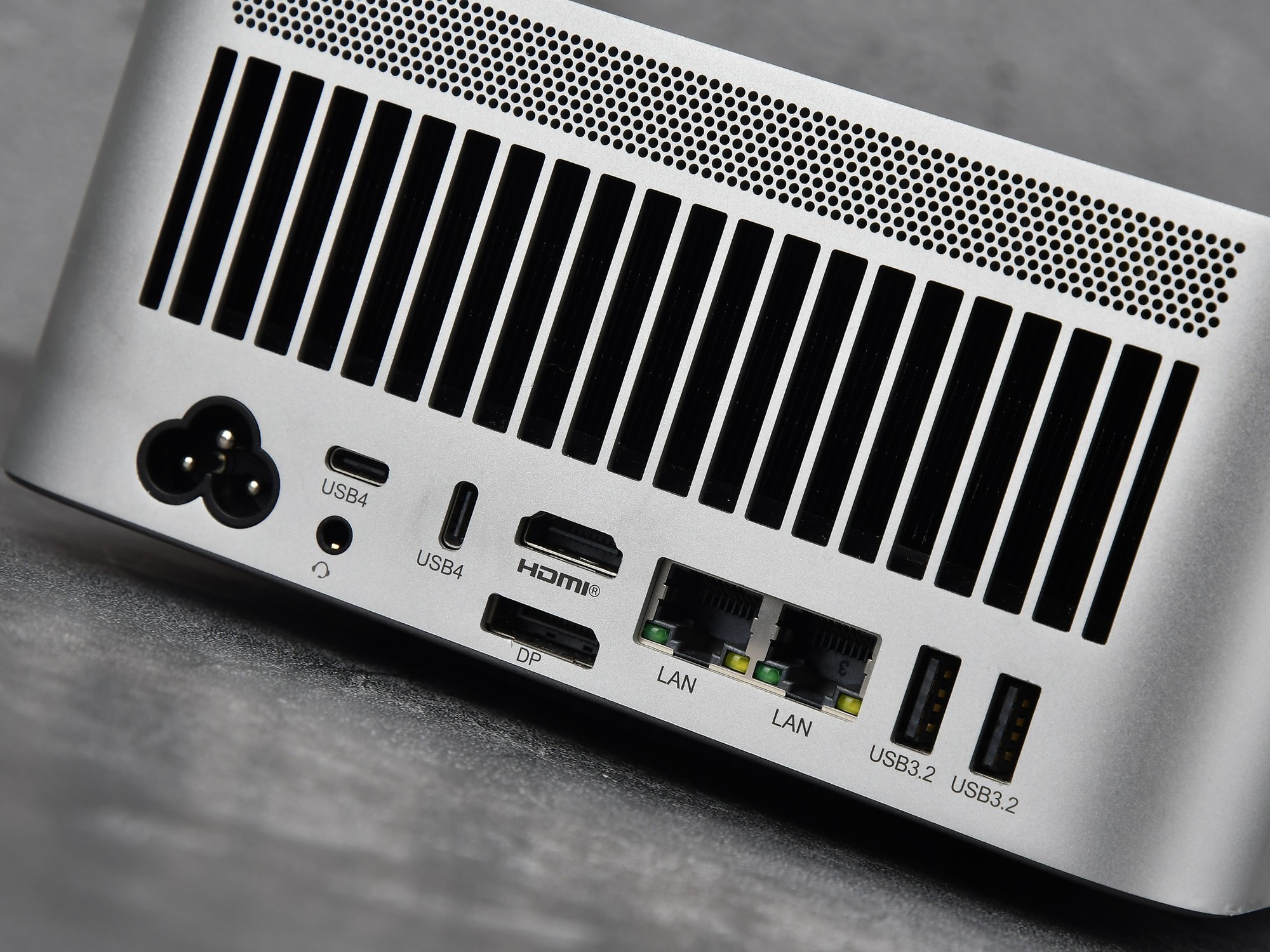 ���ɸ���AI���칫����Ϸȫ����Ӧ�ã��������GTR9 Pro����AI����վ