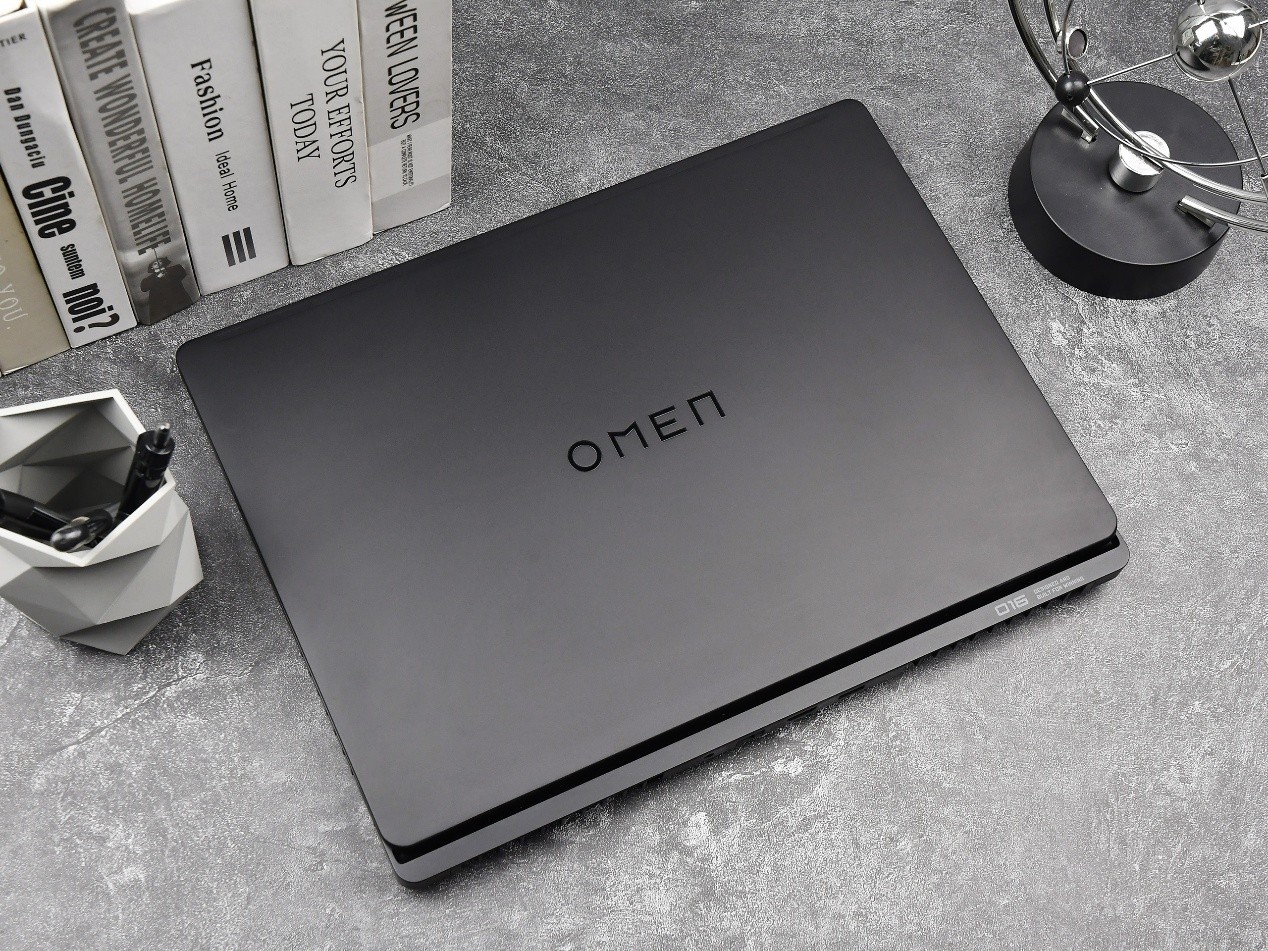 高能又安静 RTX5060游戏本体验天花板 暗影精灵MAX评测