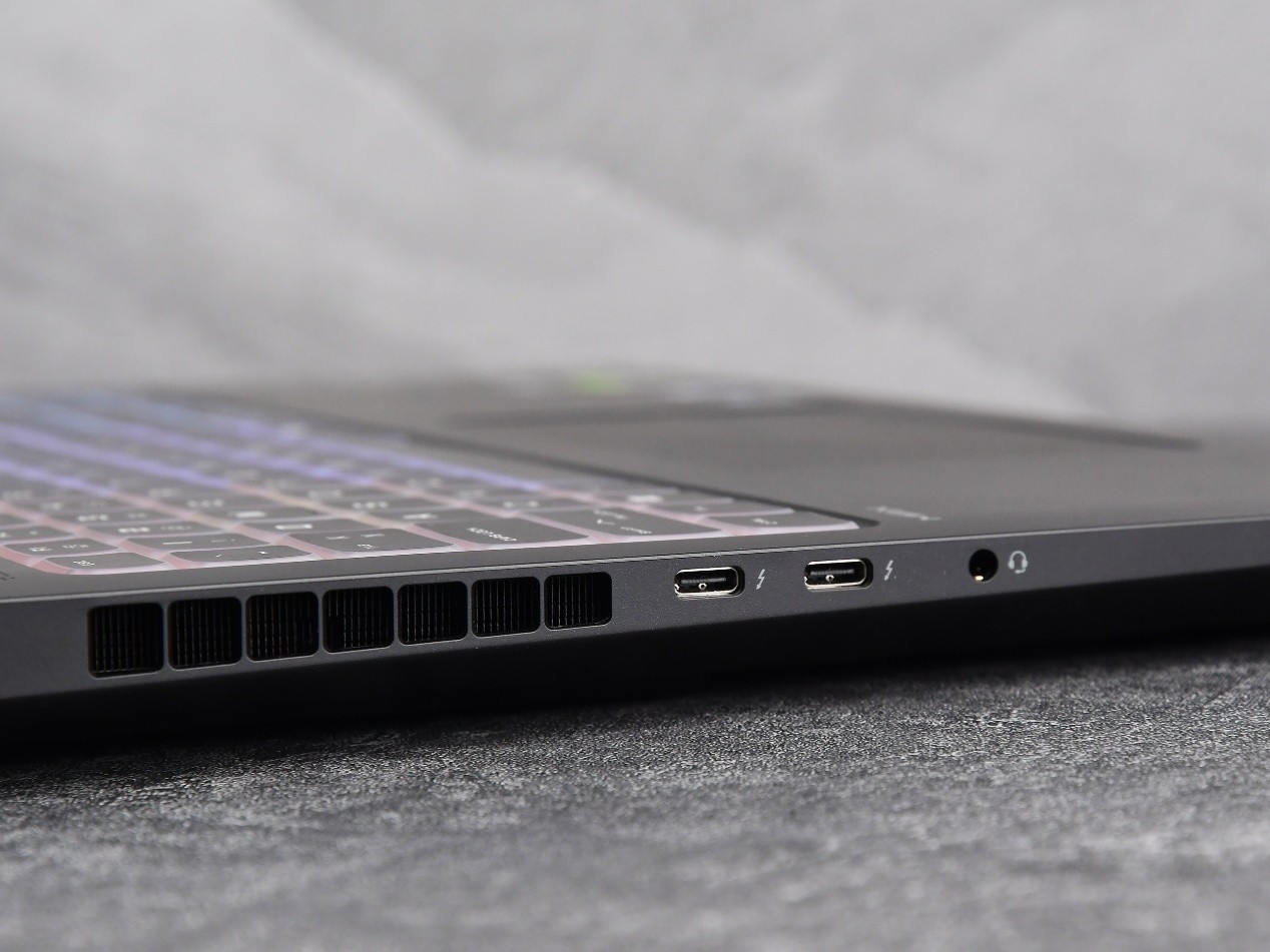 高能又安静 RTX5060游戏本体验天花板 暗影精灵MAX评测