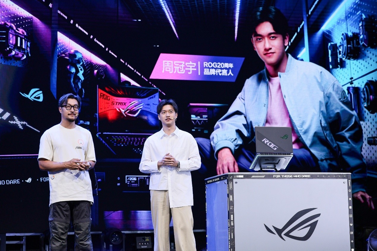 热爱燃启，破界联名！华硕xT1联名显卡亮相ROG2026新品发布会