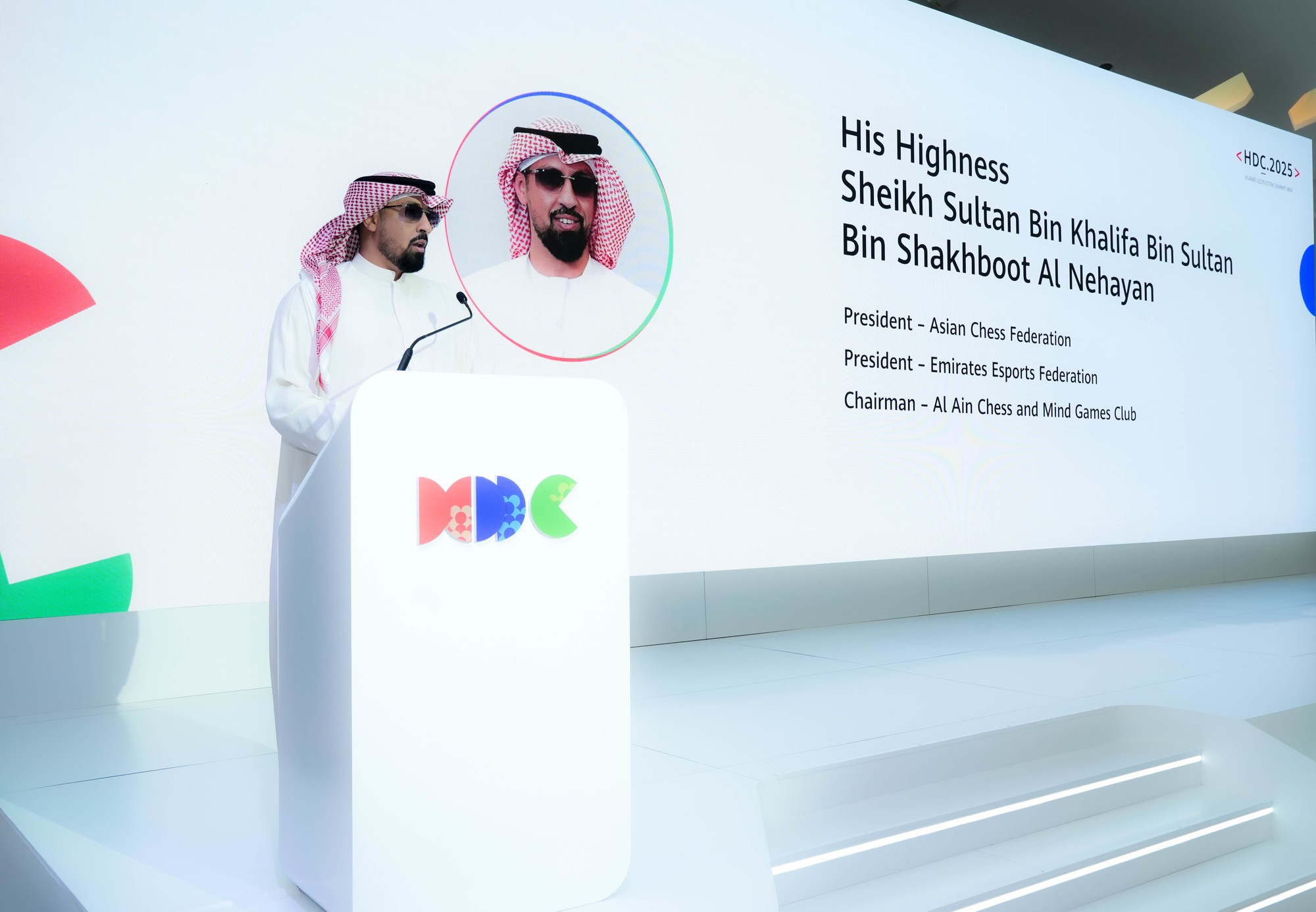 жȫ򣺵컪Ϊж̬־»