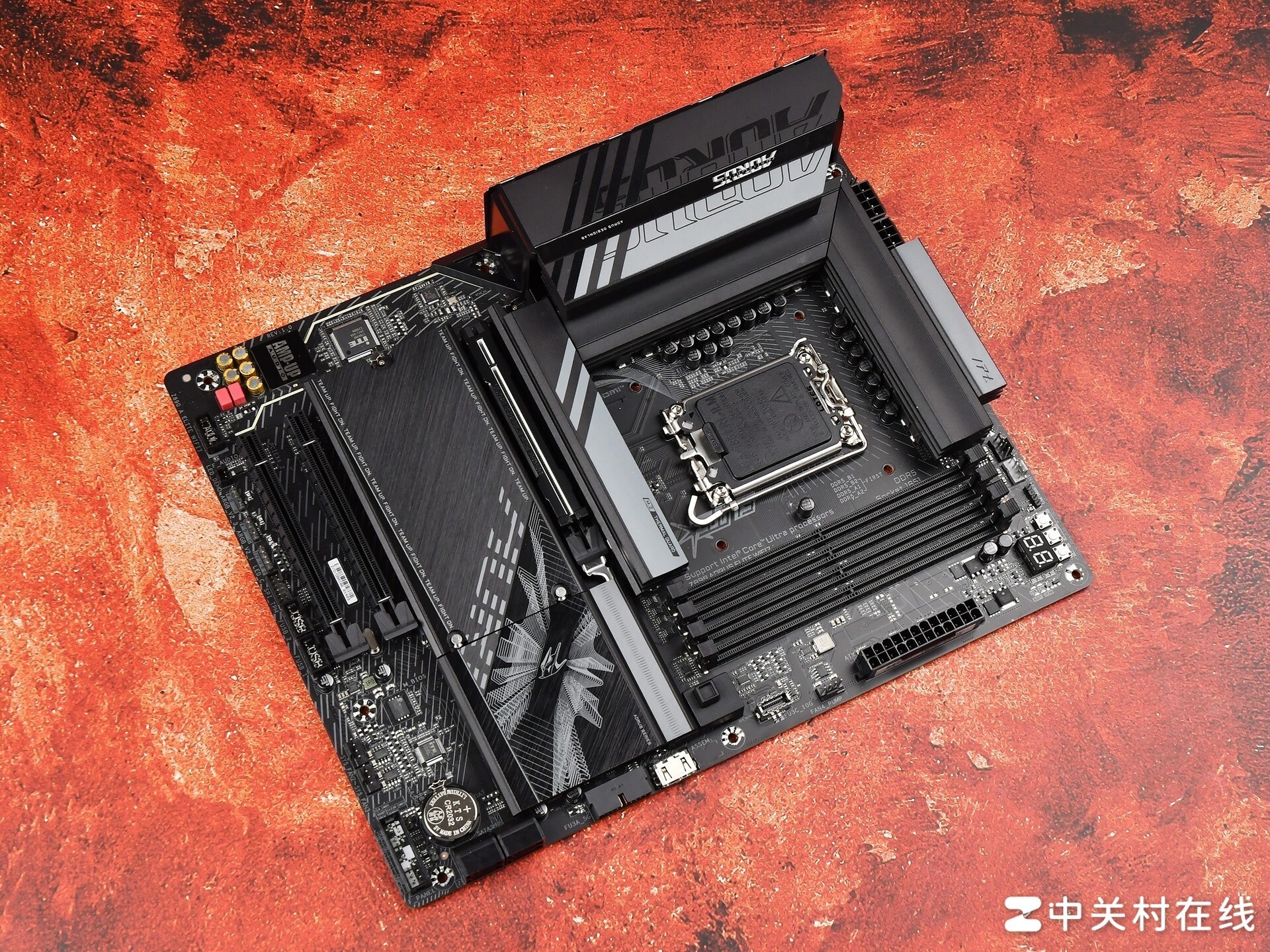 一键超频释放大脑 技嘉 Z890 AORUS ELITE WIFI7 小雕主板评测