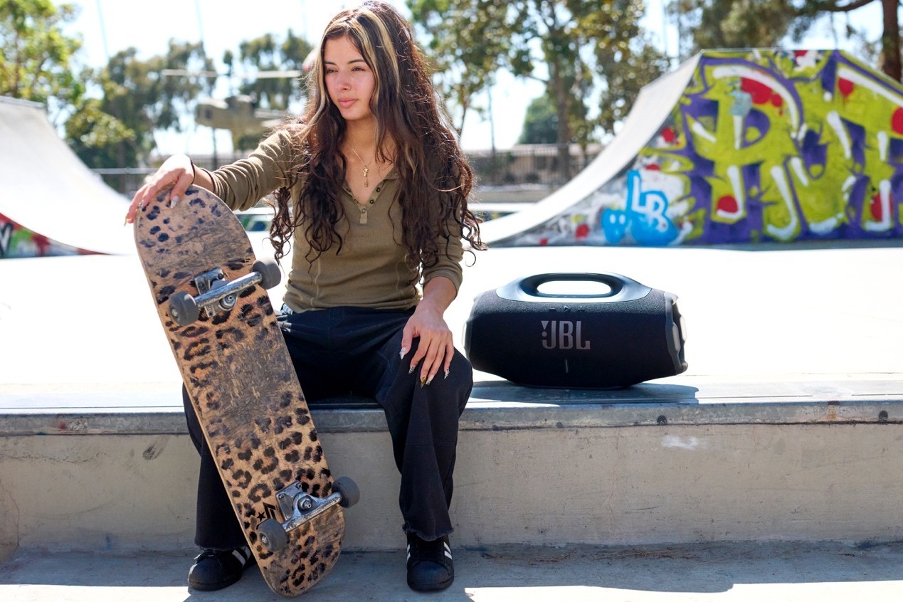 ����������������JBL BOOMBOX 4����ս���Ĵ������Я��������