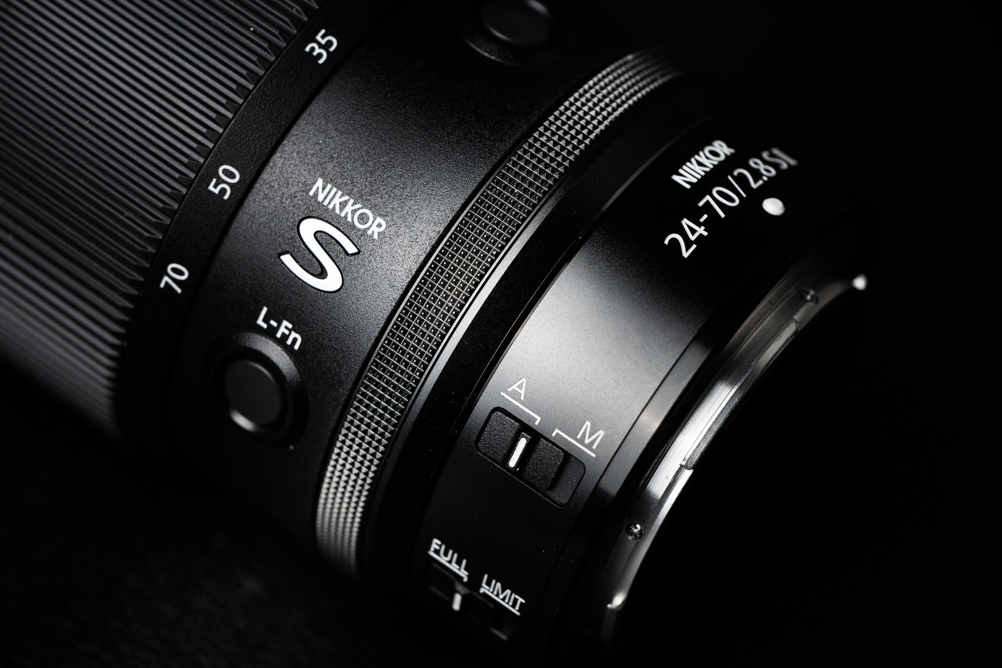 �����Ƶ������ ��˶� Z 24-70mm f/2.8 S II ��ͷ����