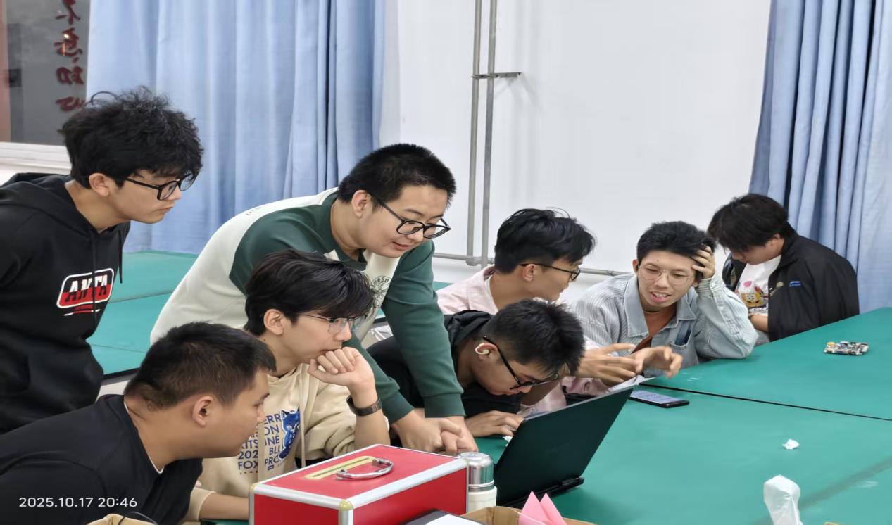 研发轻量化PCBA智能检测设备，破解中小制造企业质检难题