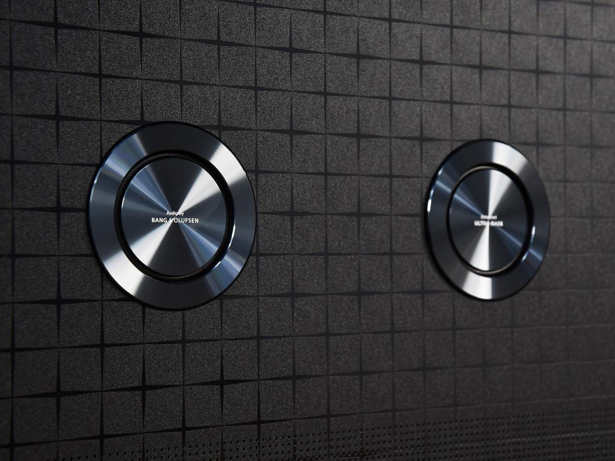 ٽTCL Q10M Ultra⣺RGB-MiniLEDռ̬