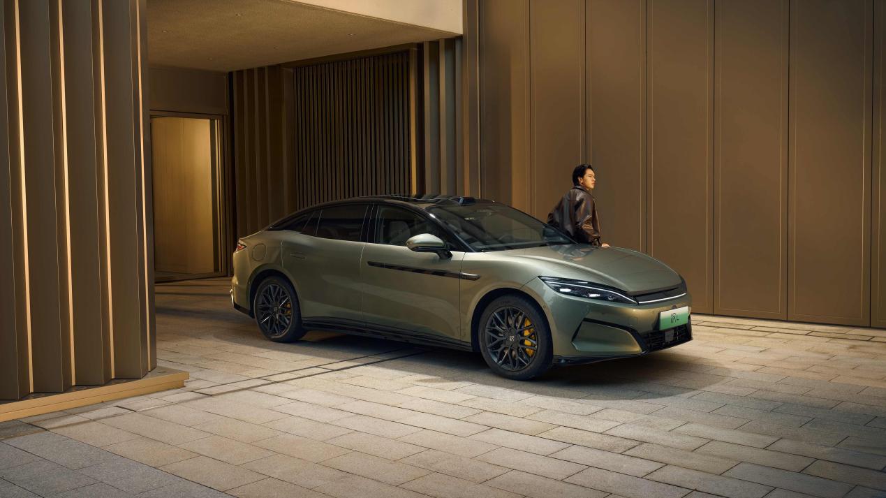 �����˵ĵ�һ̨�콢�γ�����L�û�������19.48��Ԫ��