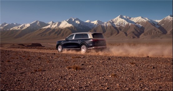 宜商宜家全景智慧旗舰SUV,全新一代问界M9多场景产品力解读