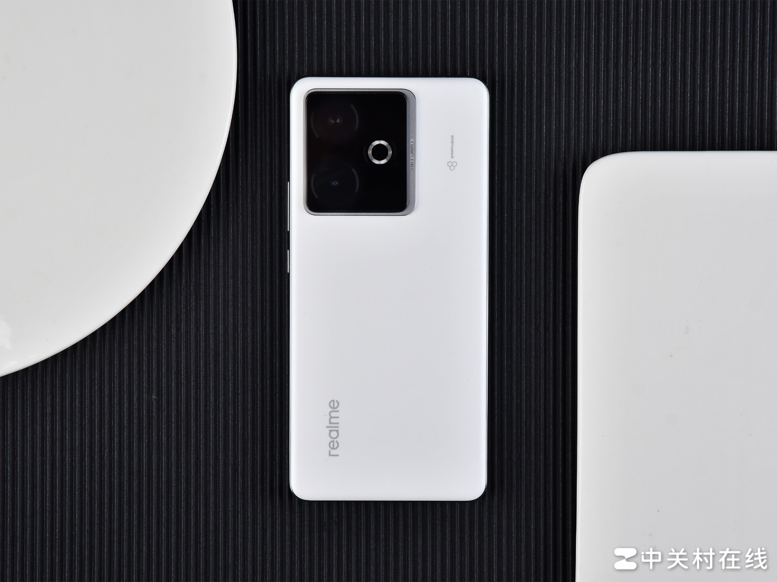 2500 - 4000 元拍照好看的小屏手机,女生首选!