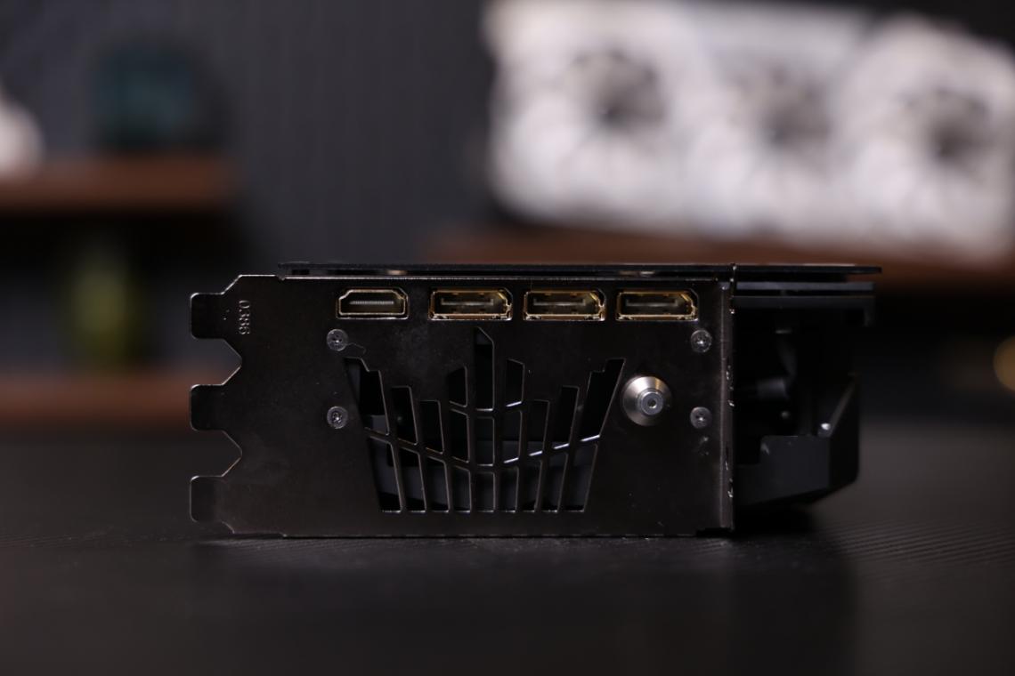 影驰RTX 5070 Ti HOF OC LAB黑魂X 纯黑哑光,旗舰性能