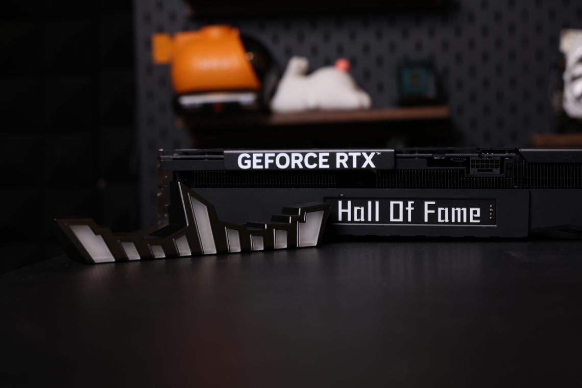 影驰RTX 5070 Ti HOF OC LAB黑魂X 纯黑哑光,旗舰性能