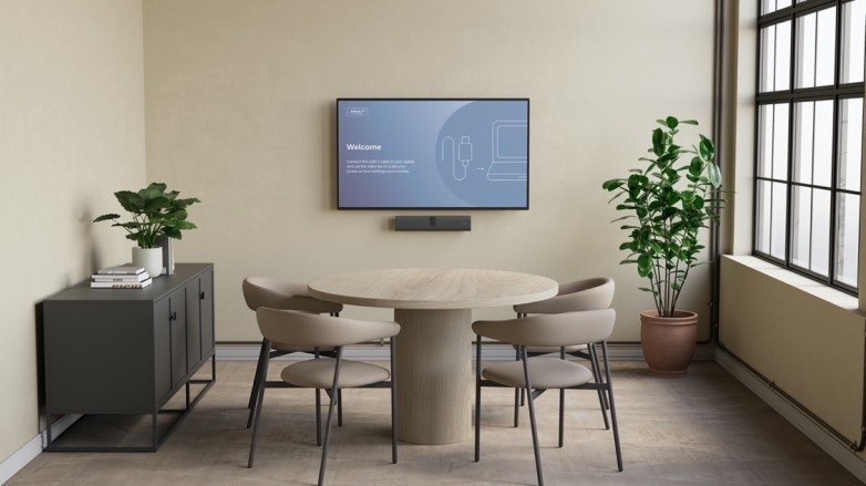 Jabra 新一体机 一键升级小型会议体验
